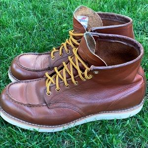 Red Wing Classic Moc Boot - 6-inch Men’s Size 10